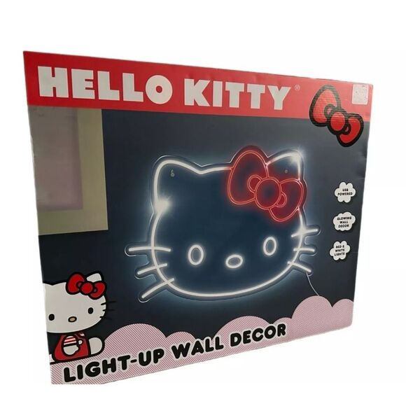 Hello Kitty Light-Up Wall Decor - Picture 2 of 6